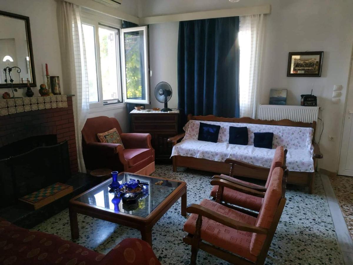 Vacation House Dionysia Villa Айгио Екстериор снимка